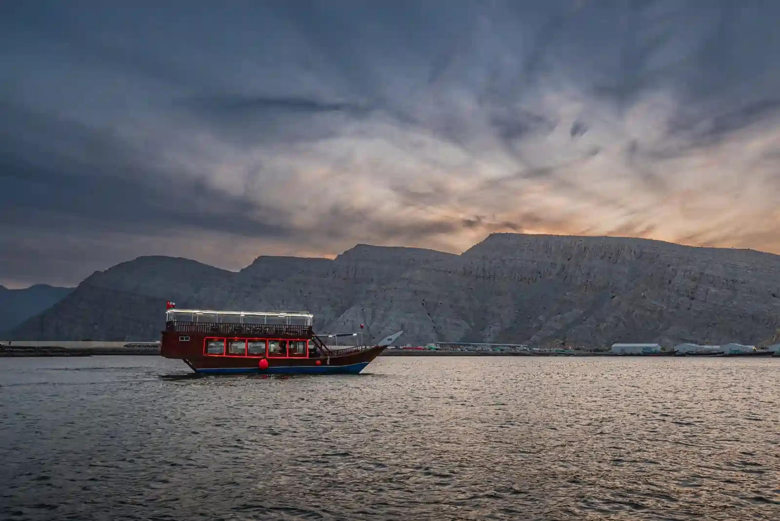 Cruise Ship Package - Musandam Islands Tours and Travels